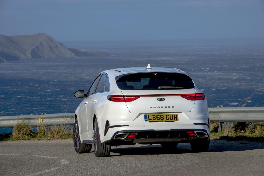  Kia ProCeed GT 2019 года  (фото 7 из 41)